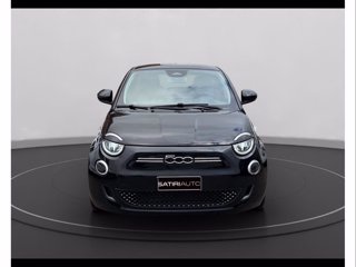 FIAT 500e 42 kwh la prima