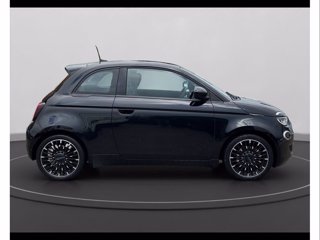 FIAT 500e 42 kwh la prima