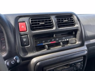 SUZUKI Jimny 1.3 16v jlx 4wd e3
