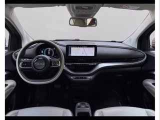 FIAT 500e 3+1 42 kwh la prima