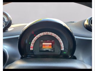 SMART Fortwo cabrio eq passion 4,6kw