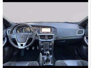 VOLVO V40 2.0 d2 business my17