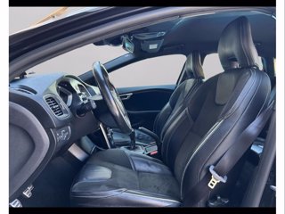 VOLVO V40 2.0 d2 business my17